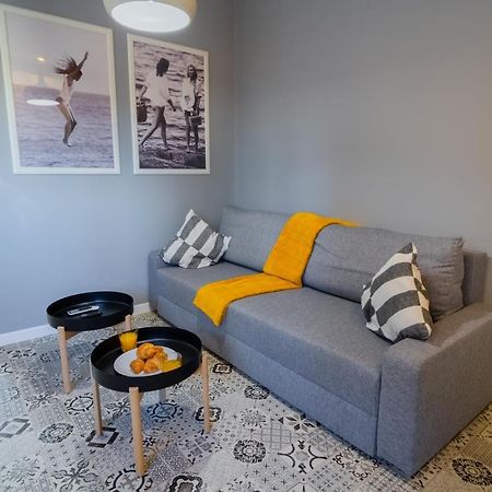 One Bedroom Flat In Bucharest'S Historic District מראה חיצוני תמונה