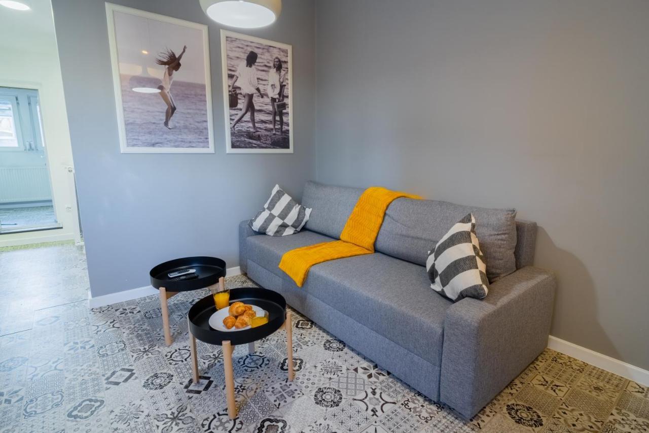 One Bedroom Flat In Bucharest'S Historic District מראה חיצוני תמונה